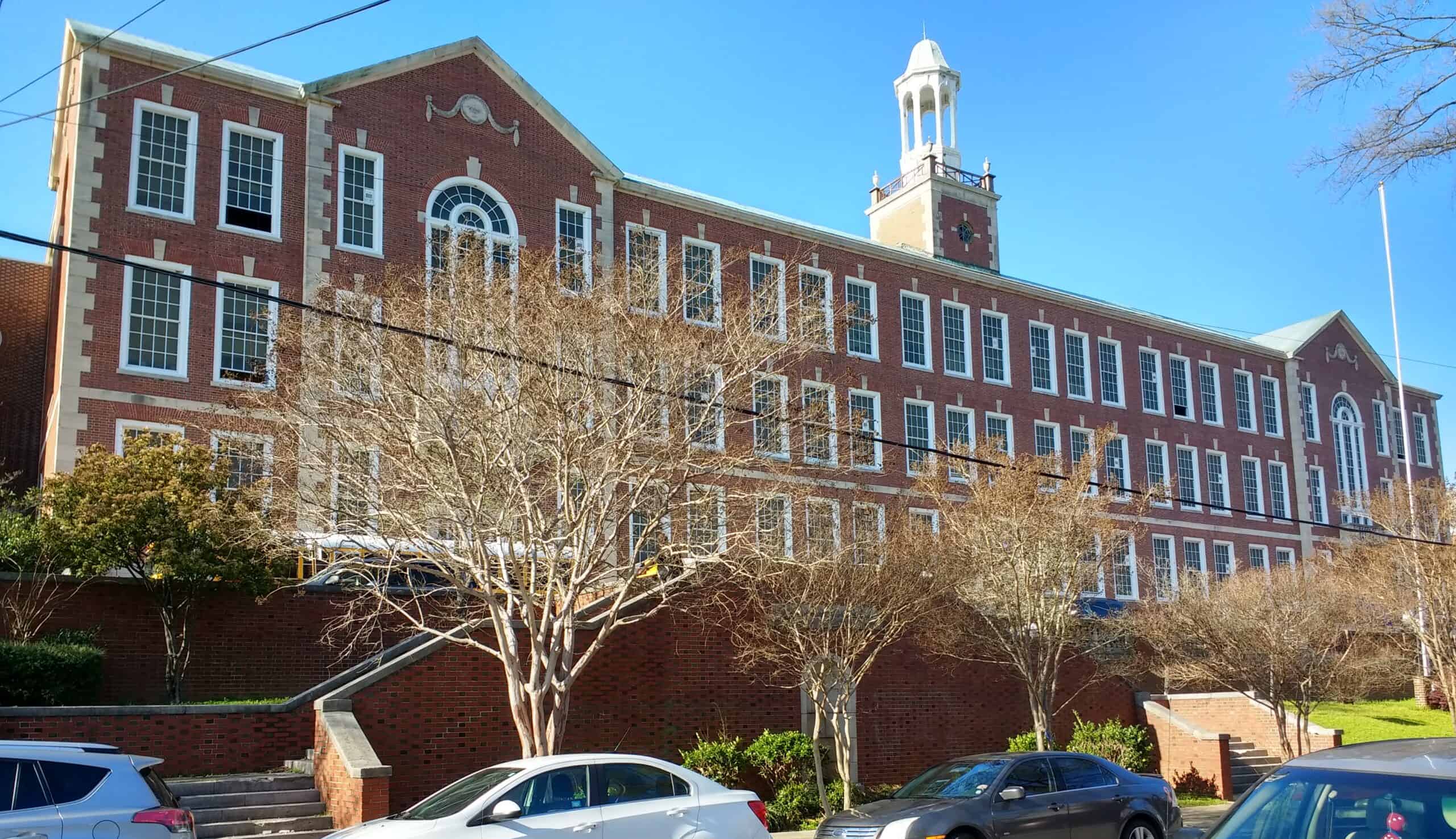 A photograph of a high school in Birmingham, Alabama.