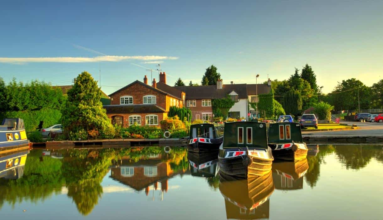 A photo of a marina in Stoke-on-Trent, Staffordshire.